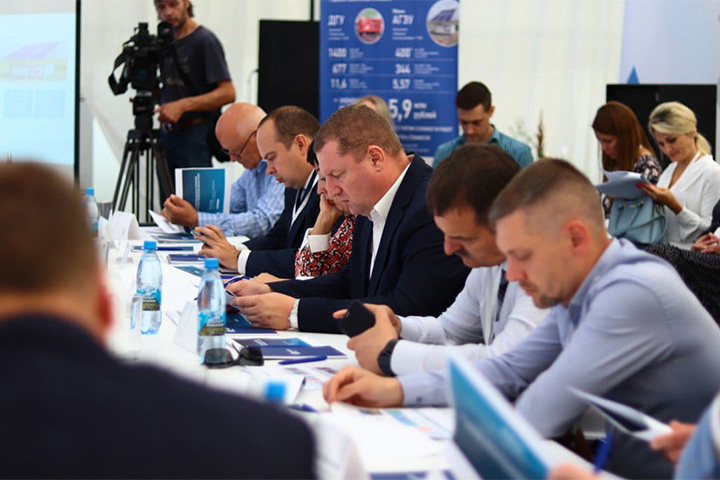 «Россети Сибирь» презентовали солнечные технологии на бизнес-форуме в Хакасии